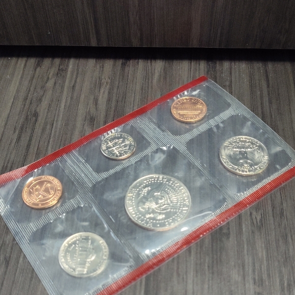 Coin Collection with Red Border - Picture 5 of 7
